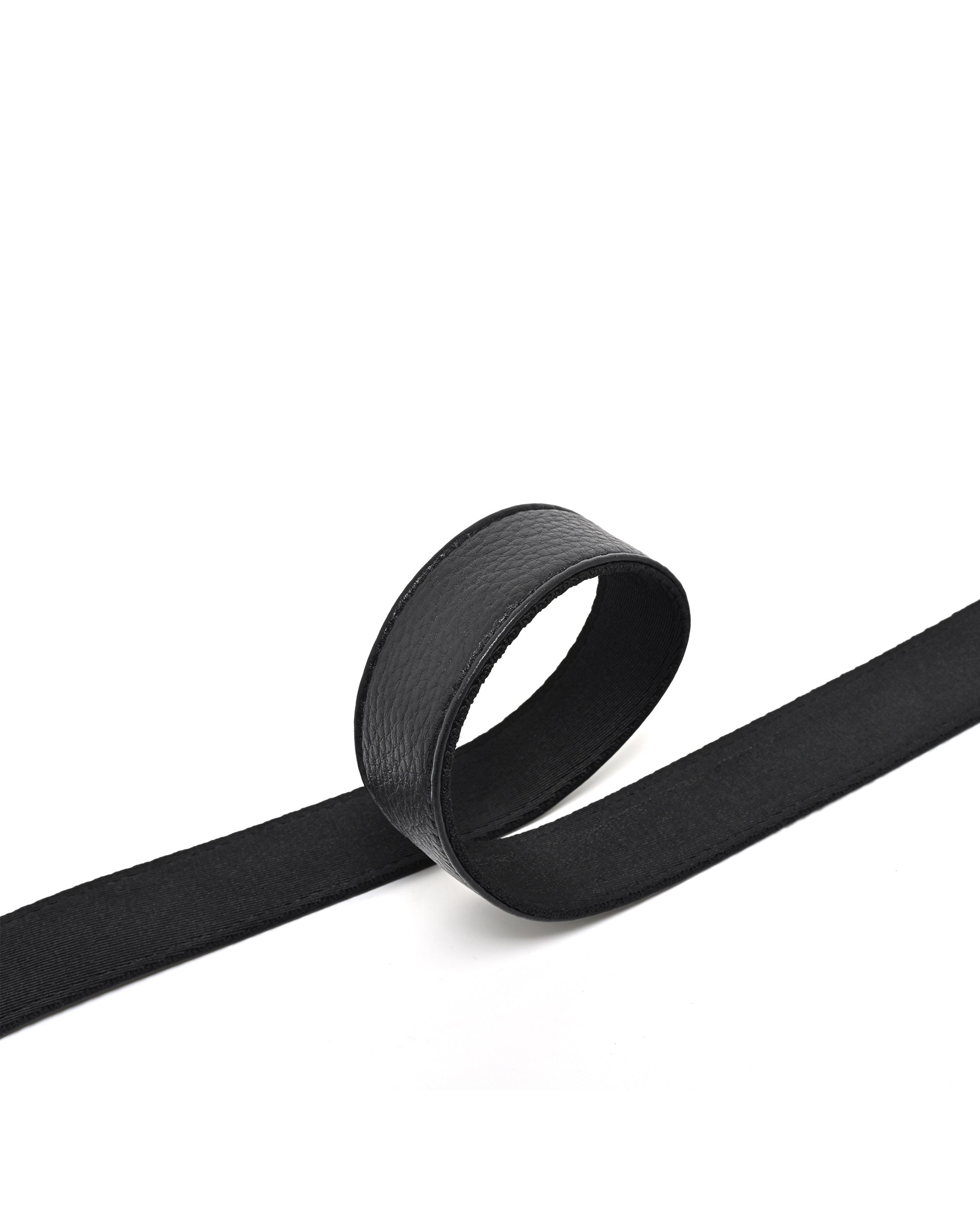 The Staple Shoulder Bag (2.0L) Black