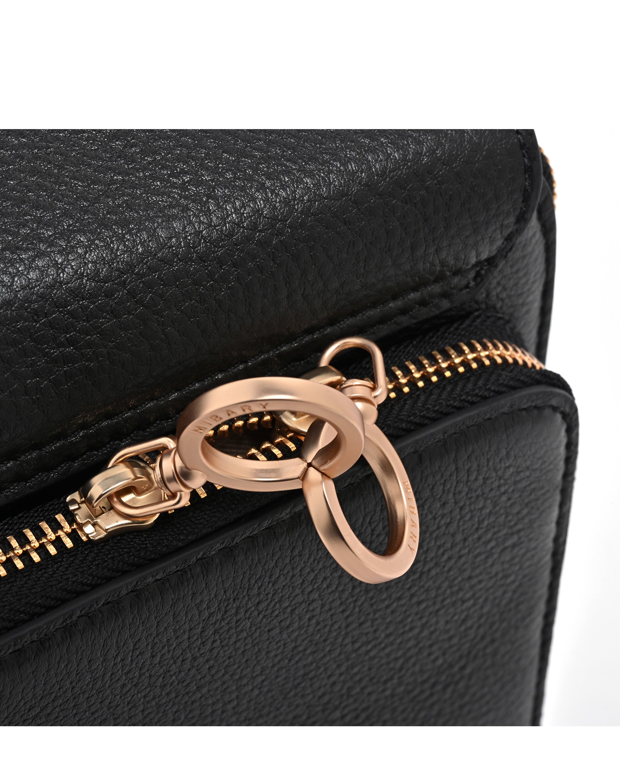 The Staple Shoulder Bag (2.0L) Black