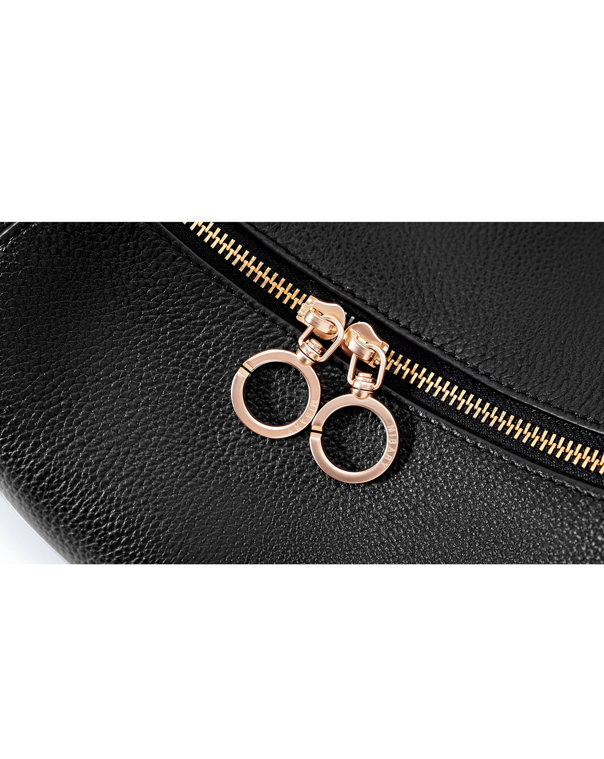 The Muse Hobo Bag （4.0L) Black