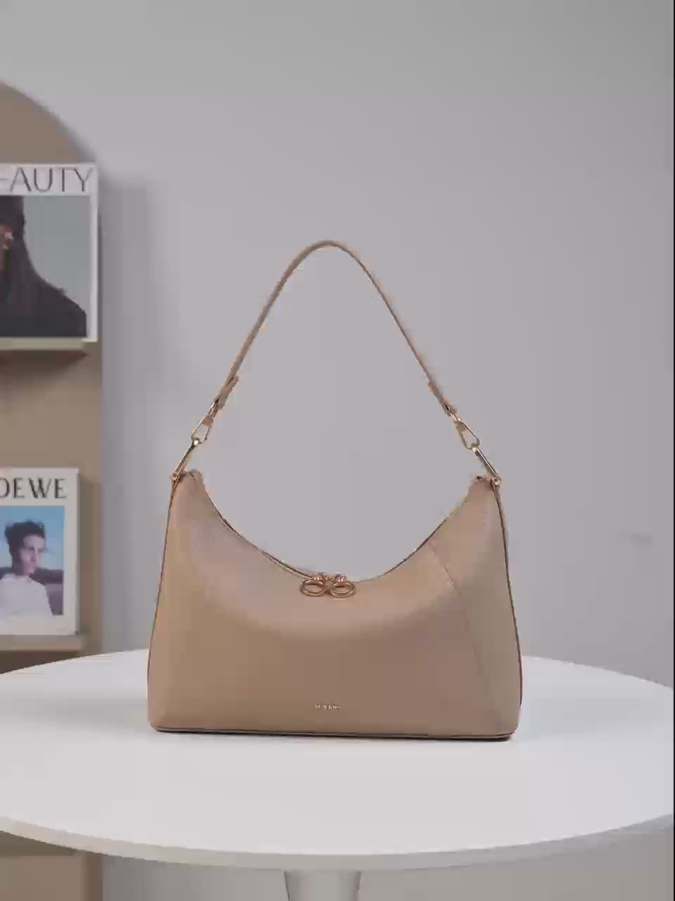 The Muse Hobo Bag （4.0L) Beige
